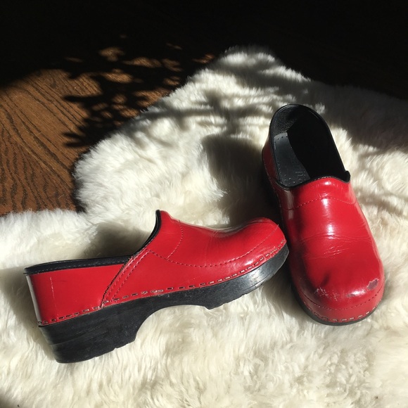 ❌DONATED❌ Red Sanita clog - Picture 1 of 6